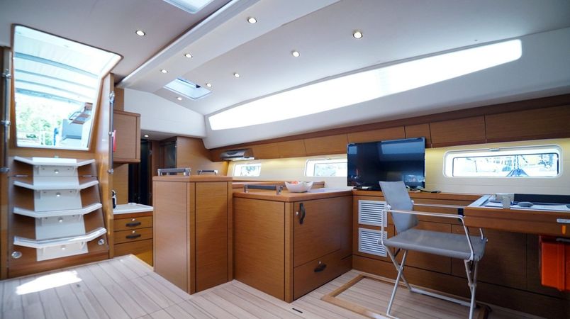 Jeanneau 64 | Freedom