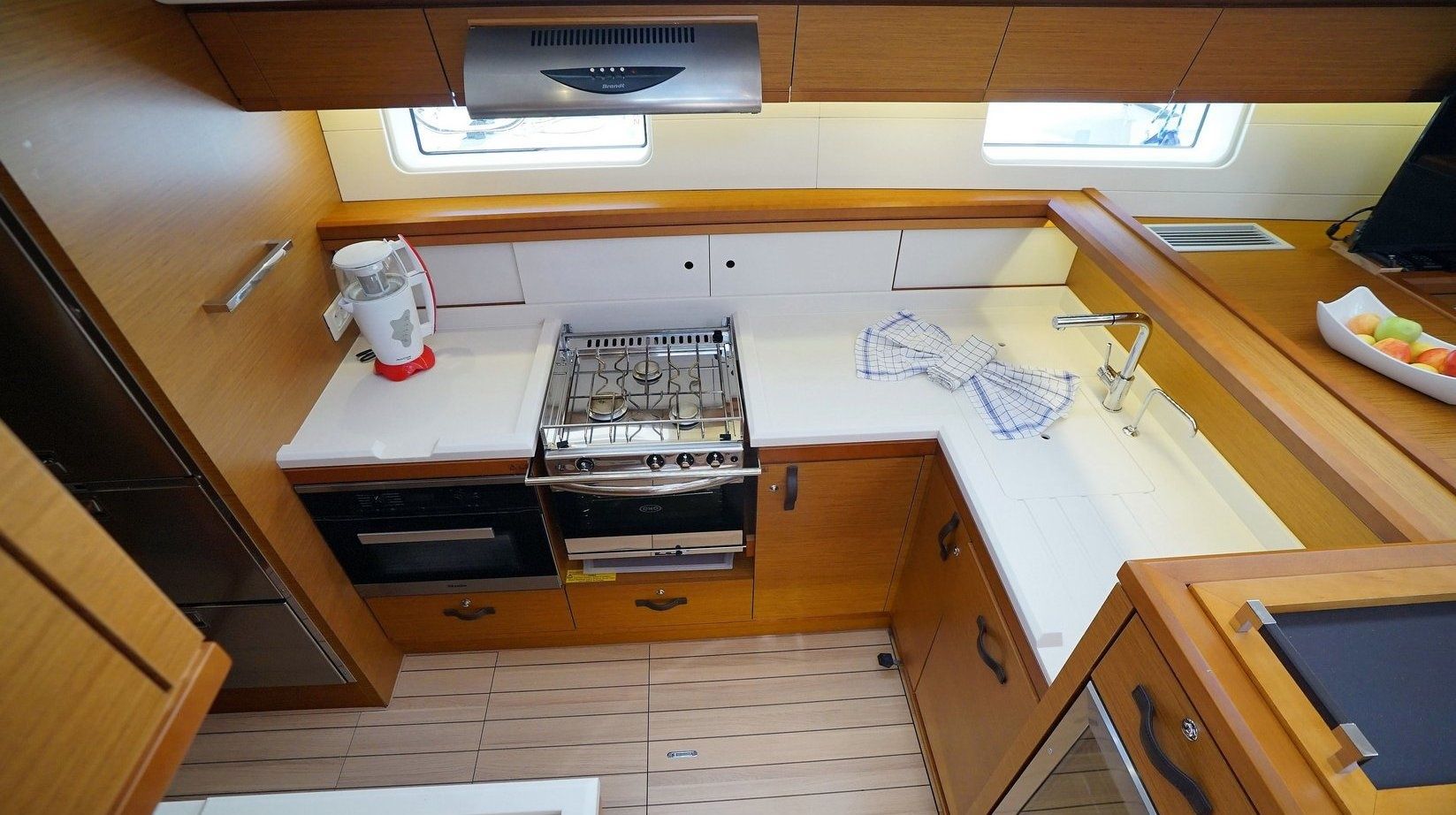 Jeanneau 64 | Freedom