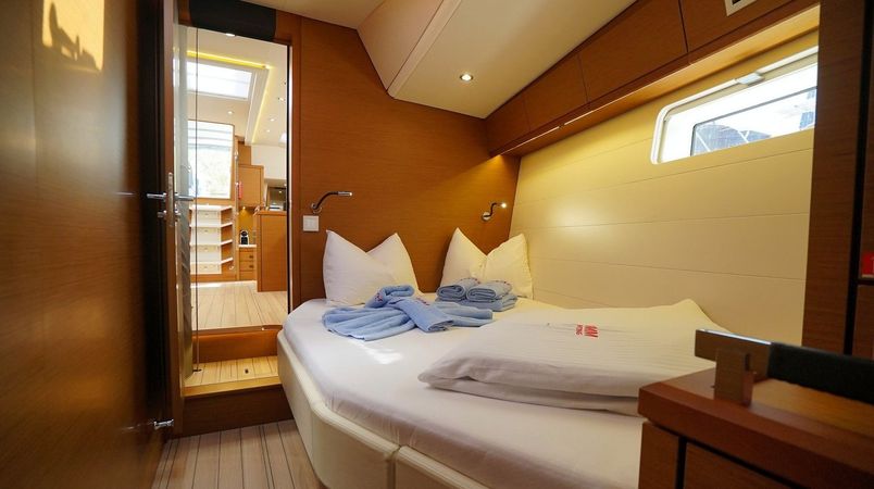 Jeanneau 64 | Freedom