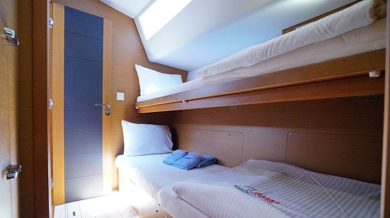 Jeanneau 64 | Freedom