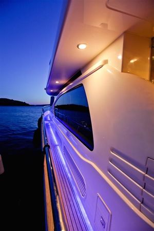 Yaretti 2210 | Mira Mare