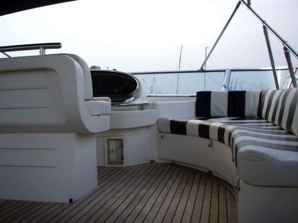 Yaretti 2210 | Mira Mare