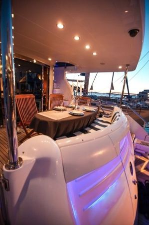 Yaretti 2210 | Mira Mare