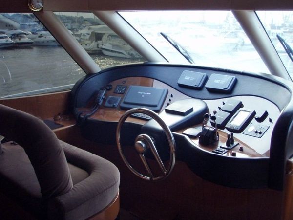 Yaretti 2210 | Mira Mare