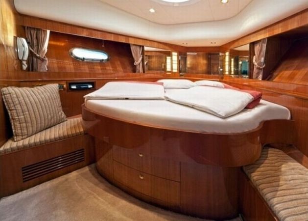 Yaretti 2210 | Mira Mare