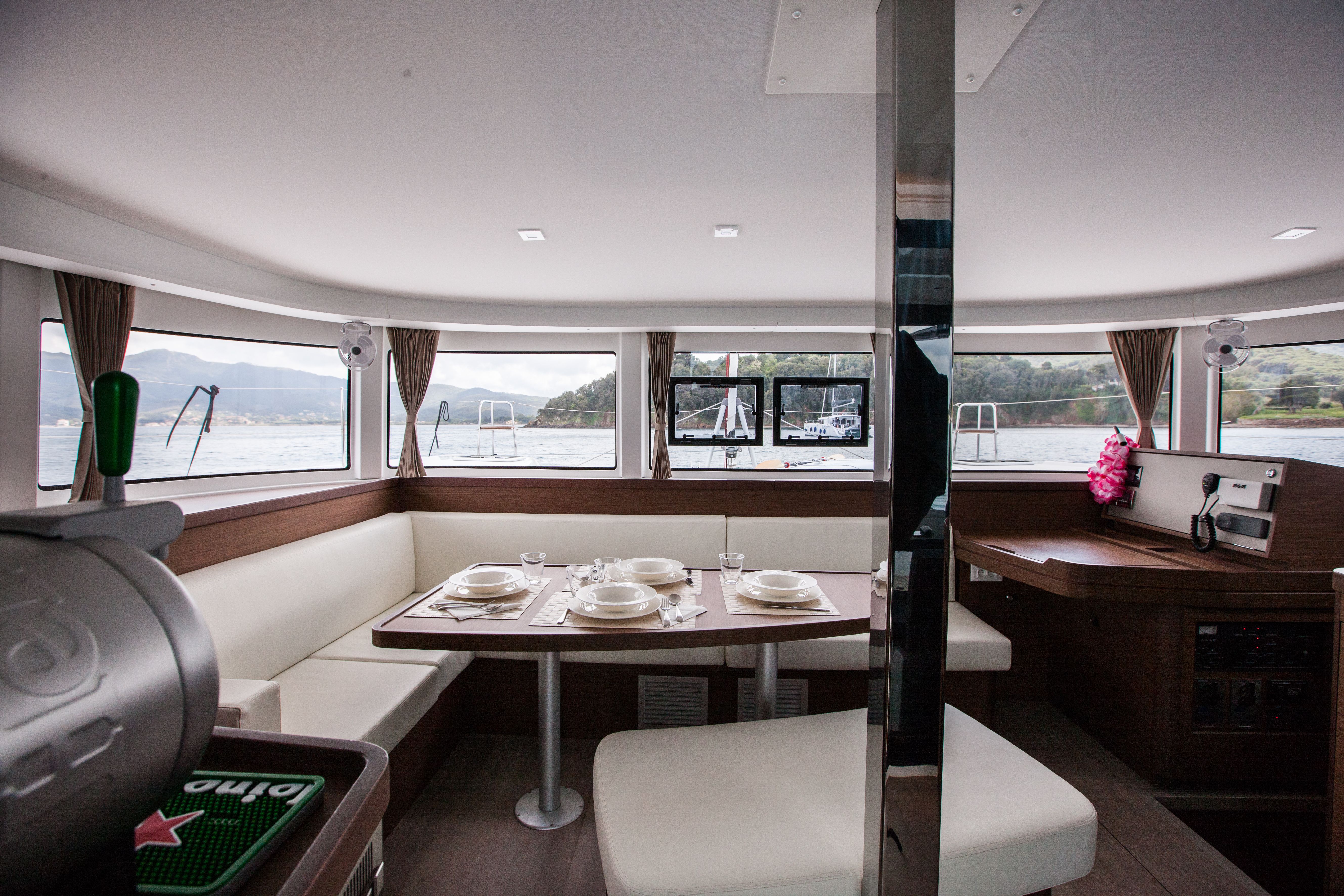 Lagoon 42 | Waterworld