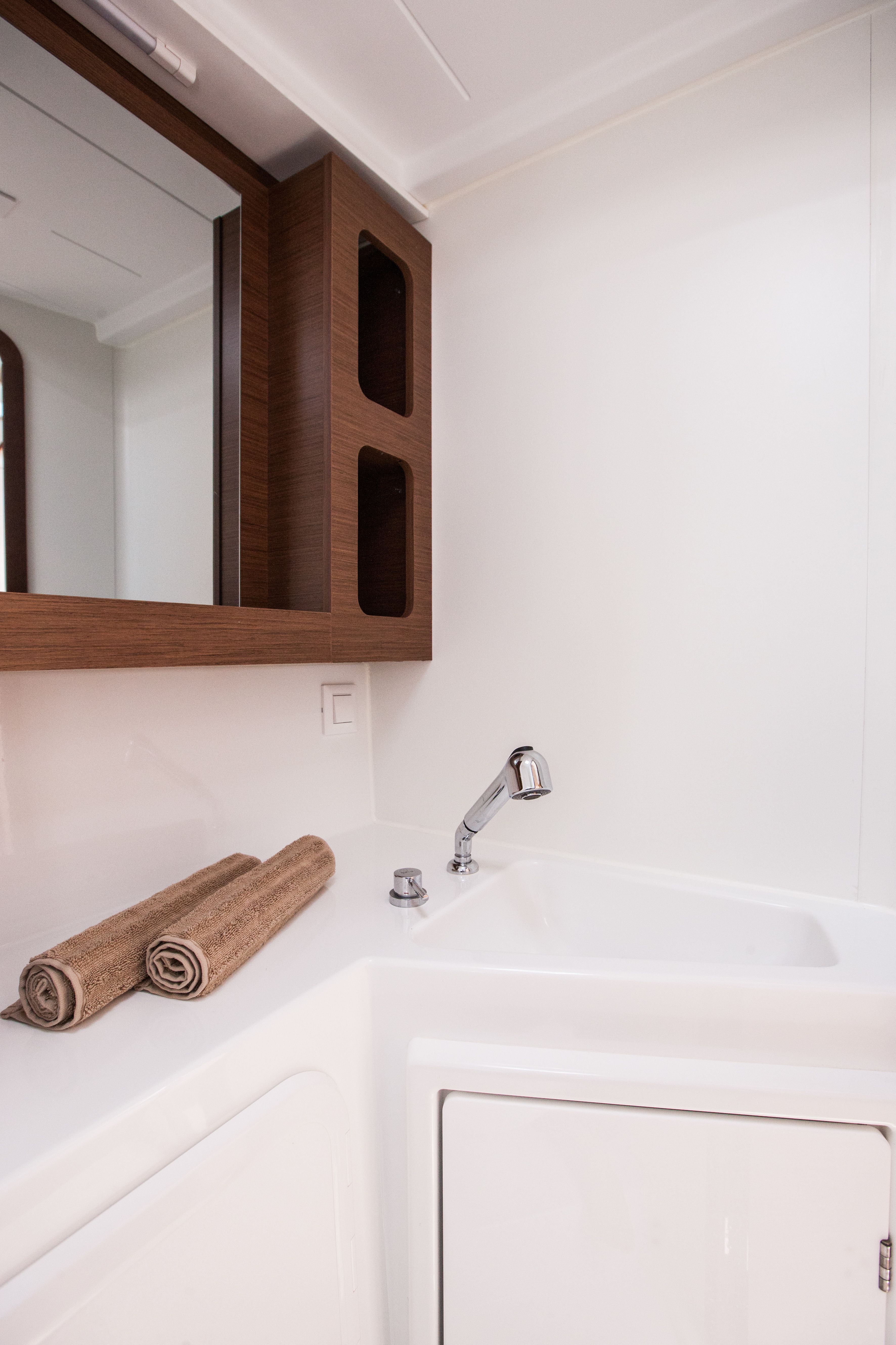 Lagoon 42 | Waterworld