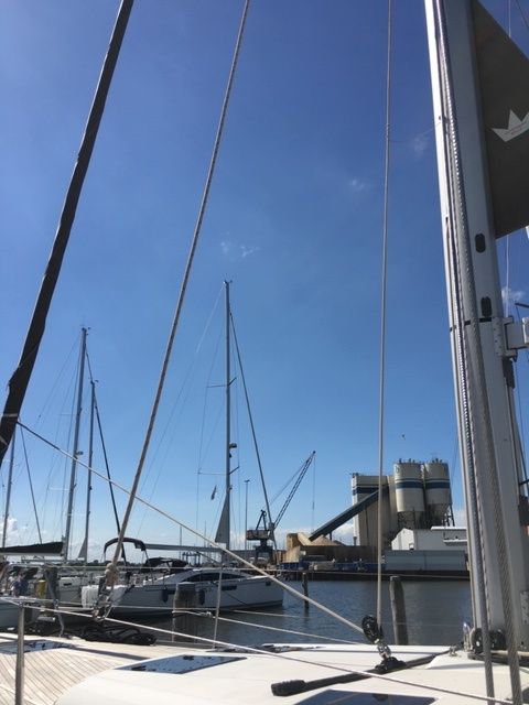 Bavaria Cruiser 36 | Toni Manila