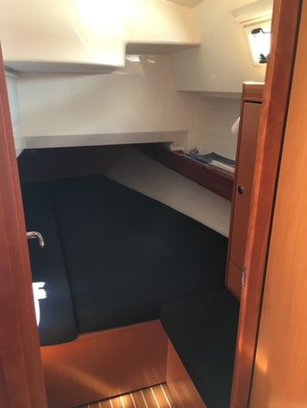 Bavaria Cruiser 36 | Toni Manila