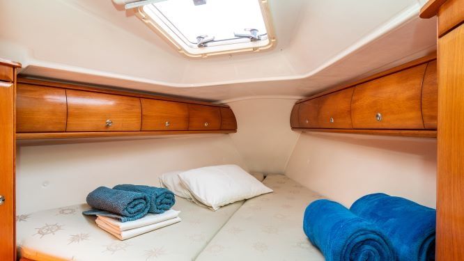 Bavaria Cruiser 32 | Lila