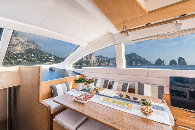 Aicon 72 | Capasecca