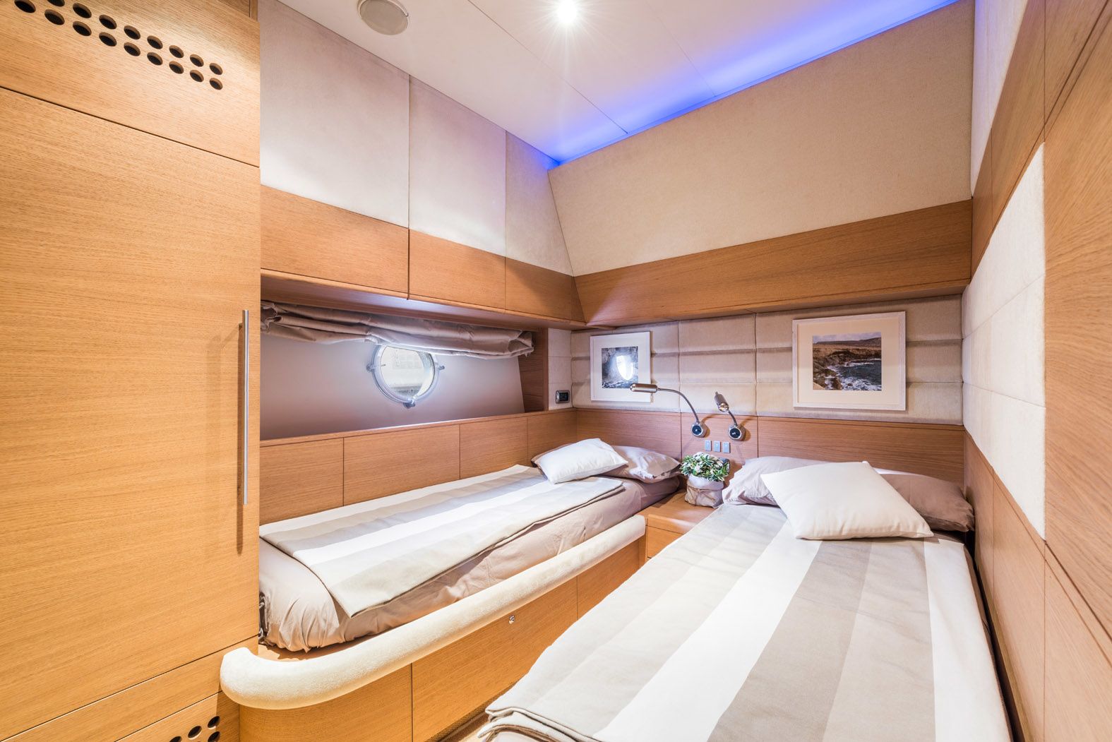 Aicon 72 | Capasecca