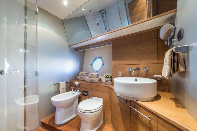 Aicon 72 | Capasecca