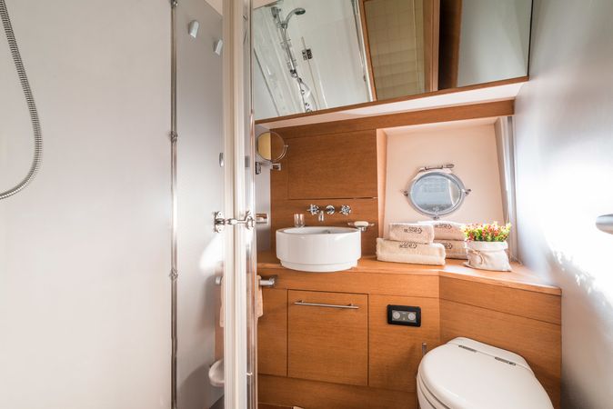 Aicon 72 | Capasecca