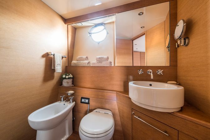 Aicon 72 | Capasecca