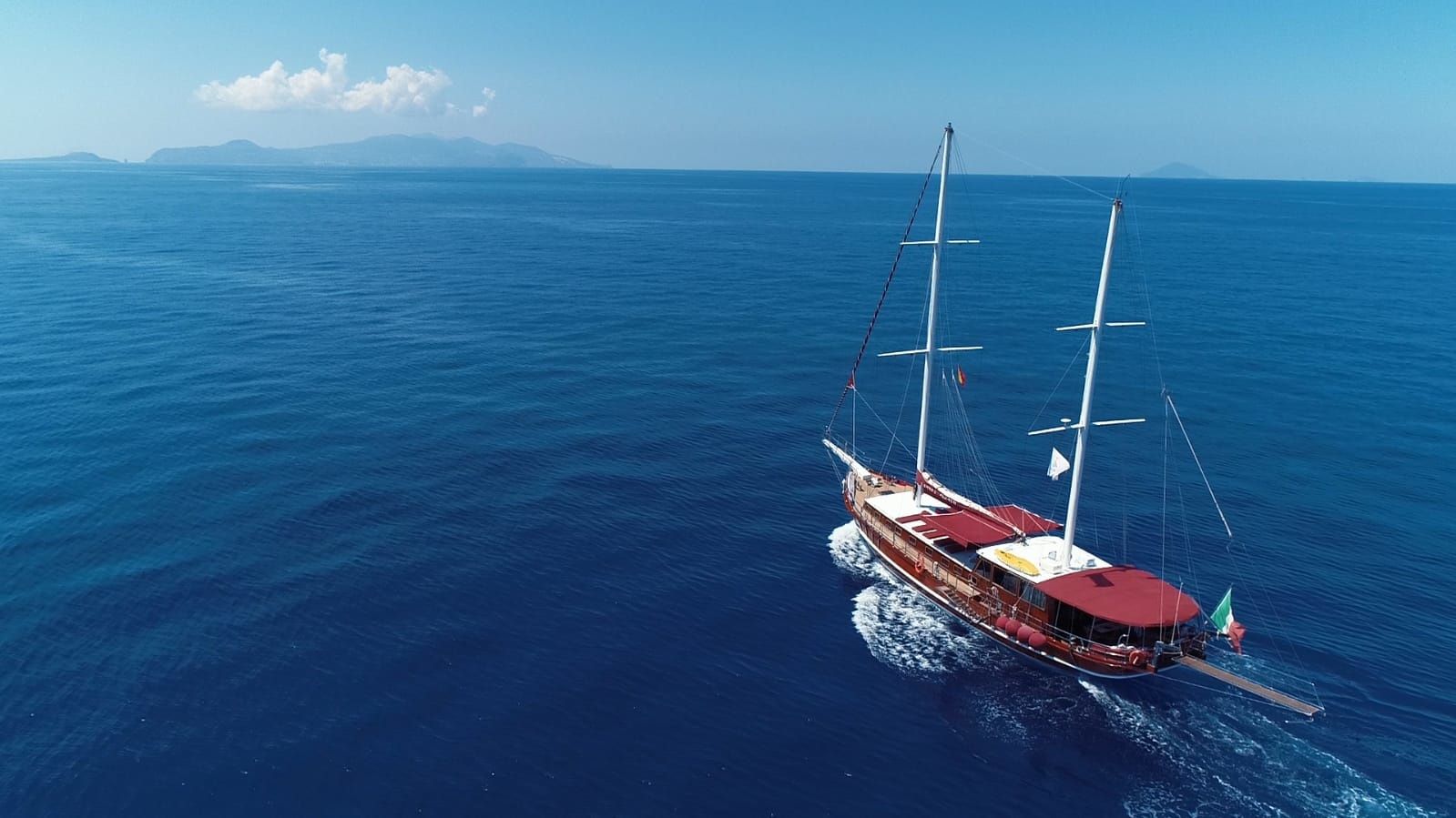 Custom Built 79 | Latife Sultan