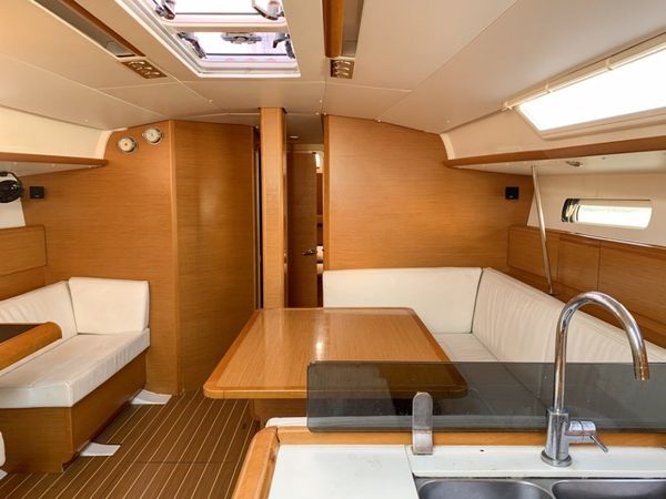 Jeanneau Sun Odyssey 439 | Triada