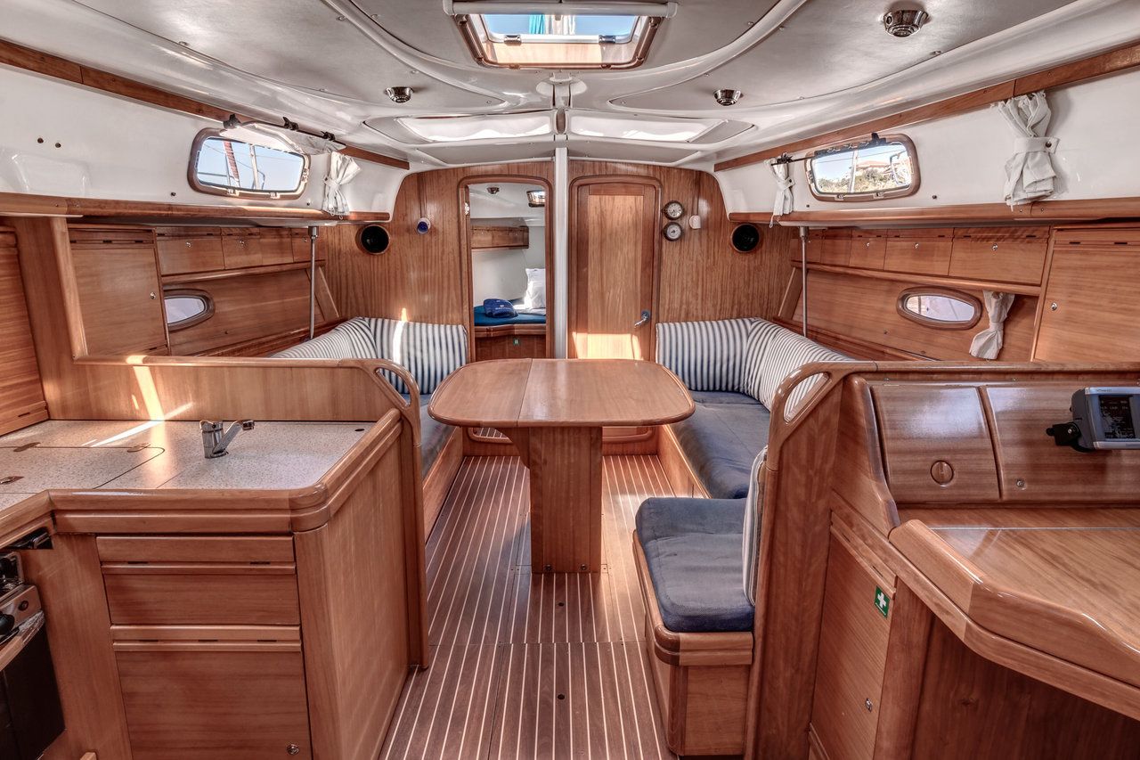 Bavaria Cruiser 37 | Hespera