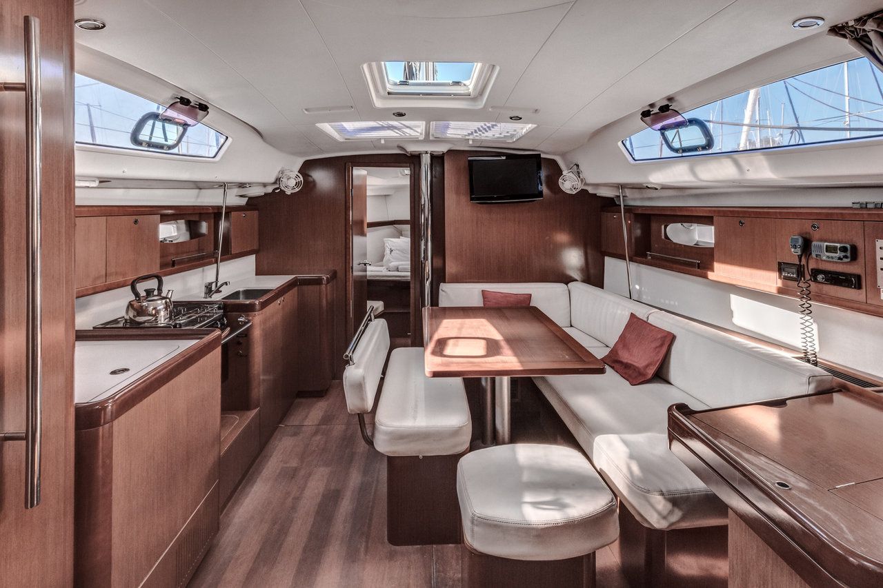 Beneteau Oceanis 43 | Twins