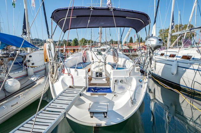Bavaria Cruiser 32 | Aias