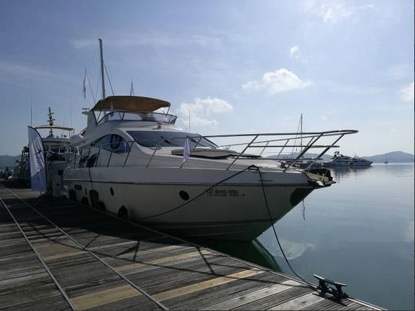 Azimut 55 | Pillars Spirit