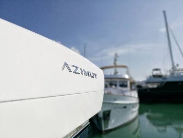 Azimut 55 | Pillars Spirit