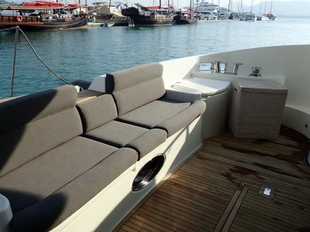 Azimut 55 | Pillars Spirit