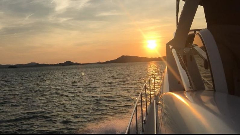 Azimut 55 | Pillars Spirit