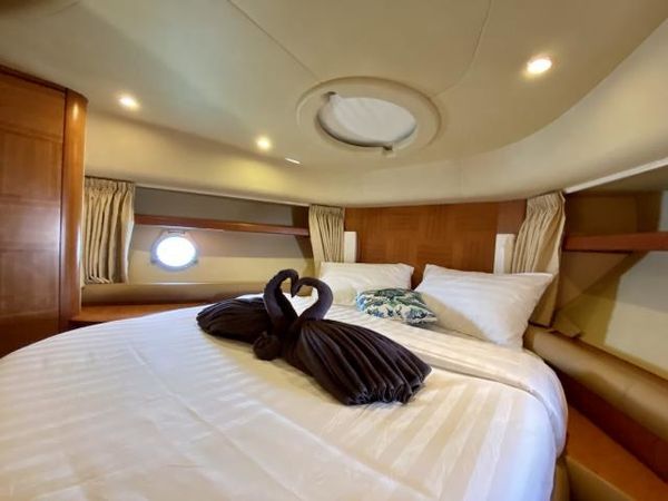 Azimut 55 | Pillars Spirit