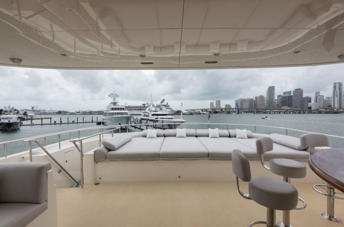 Newcastle Marine 128 | Safira