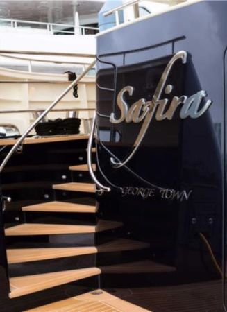 Newcastle Marine 128 | Safira