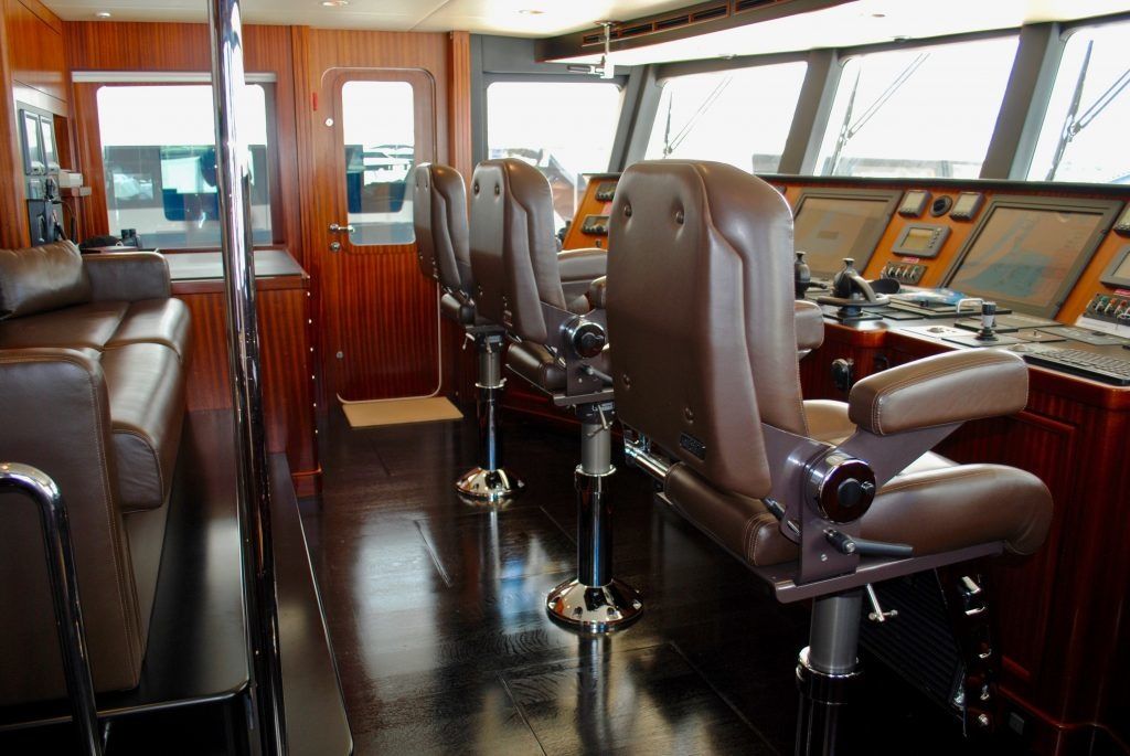 Newcastle Marine 128 | Safira