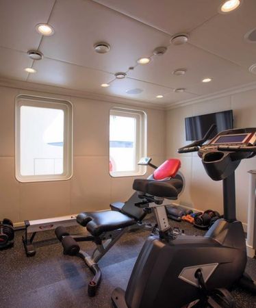 Newcastle Marine 128 | Safira