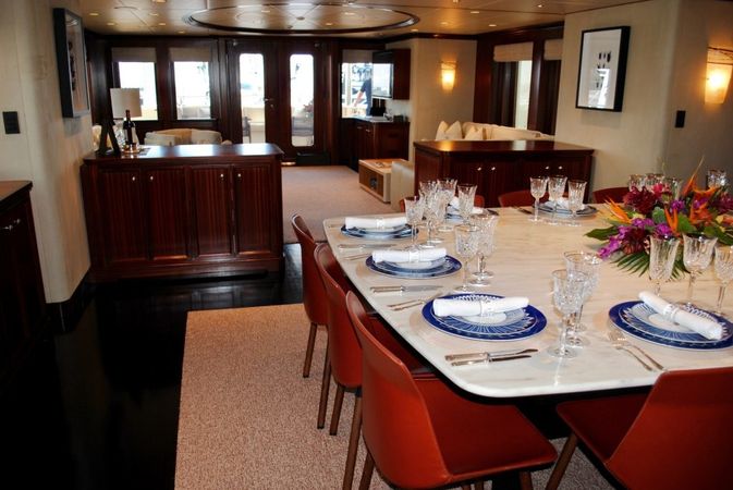 Newcastle Marine 128 | Safira