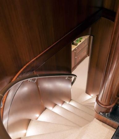 Newcastle Marine 128 | Safira