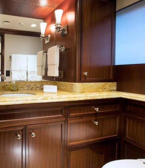 Newcastle Marine 128 | Safira