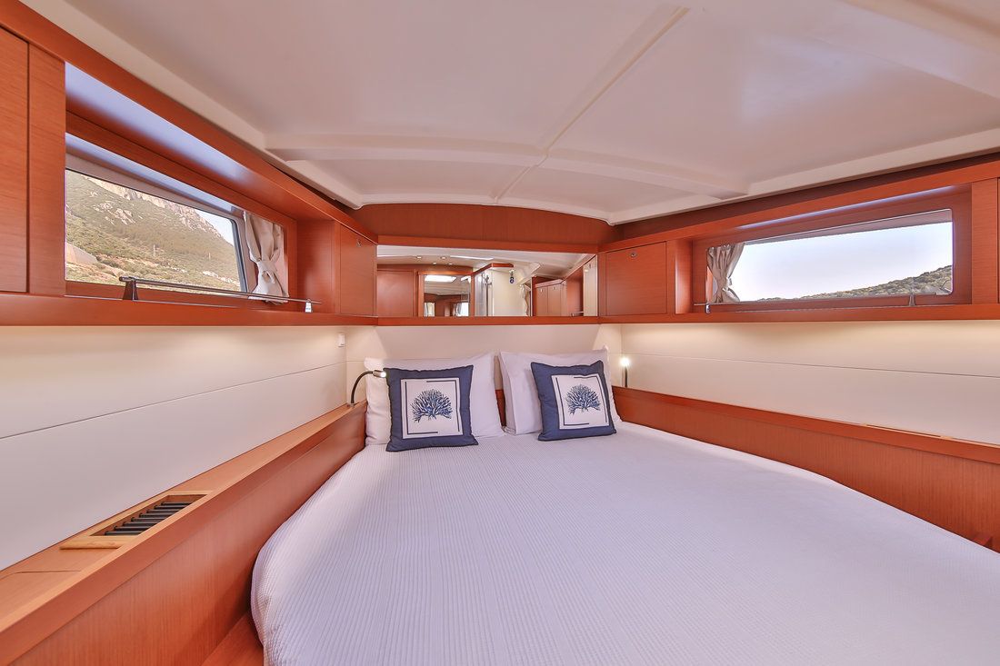 Beneteau Oceanis 48 | Tundra