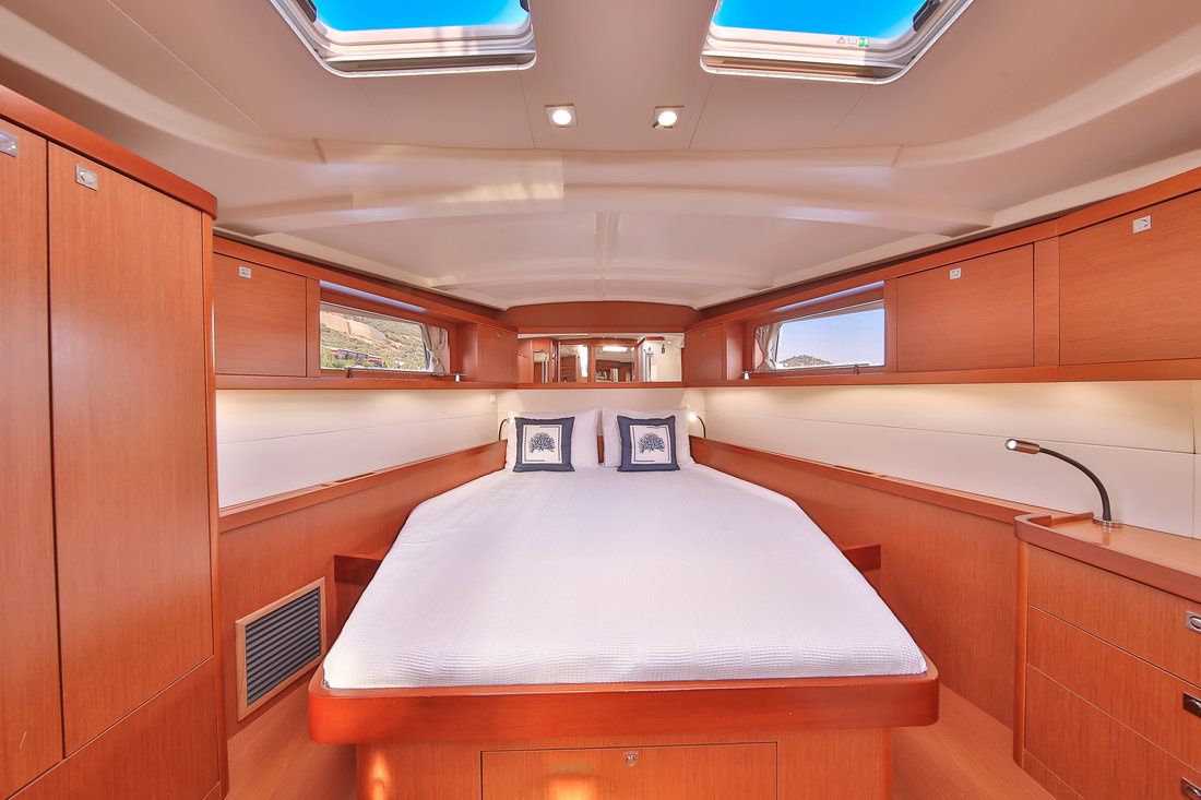 Beneteau Oceanis 48 | Tundra