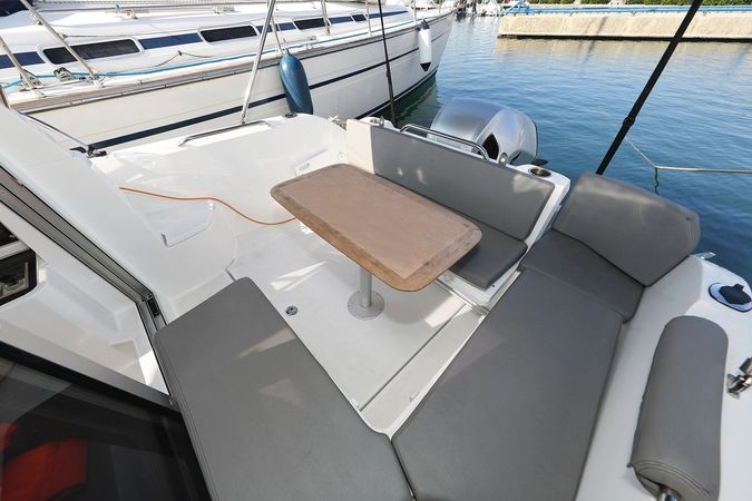 Beneteau Antares 8 | Beleca