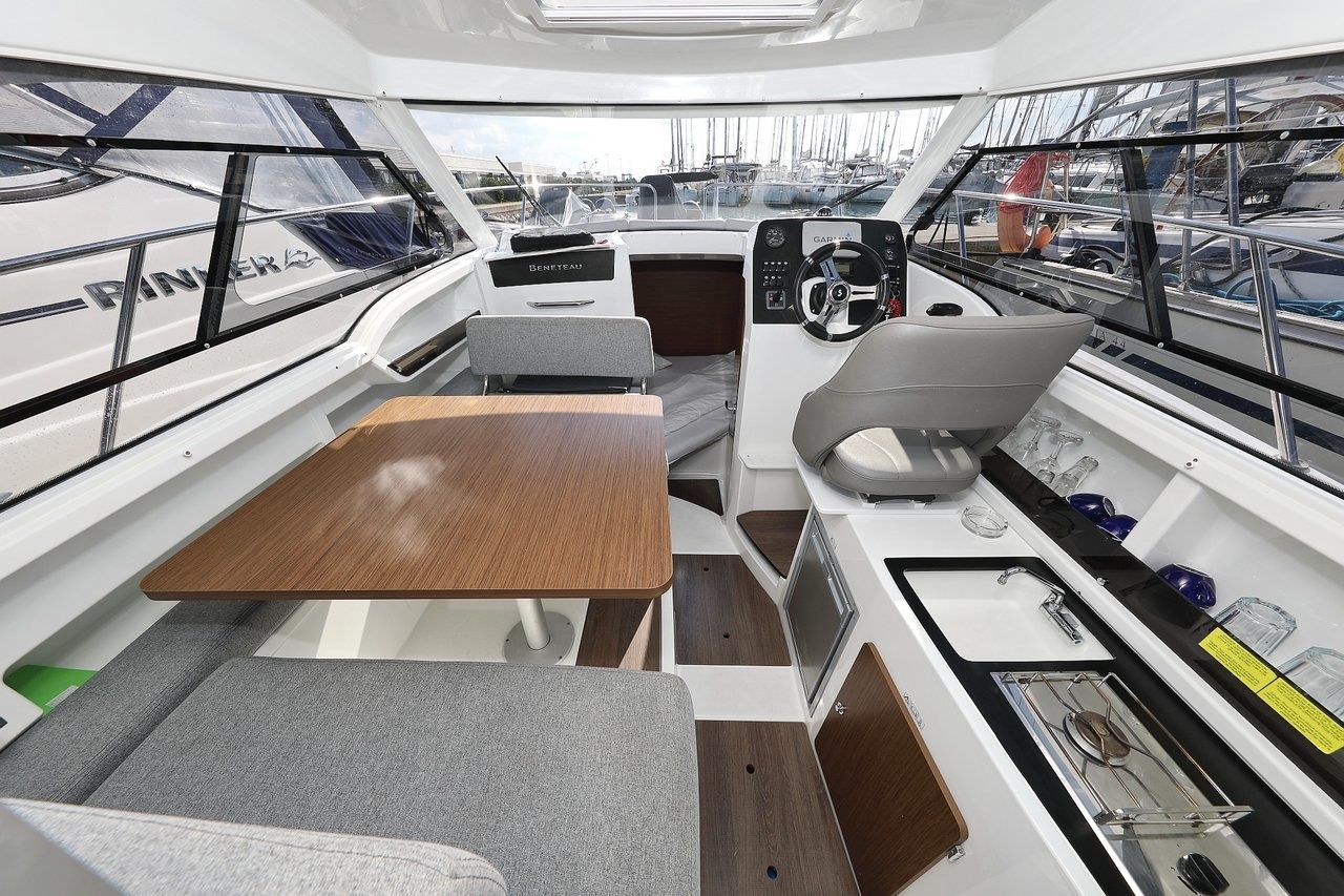 Beneteau Antares 8 | Beleca