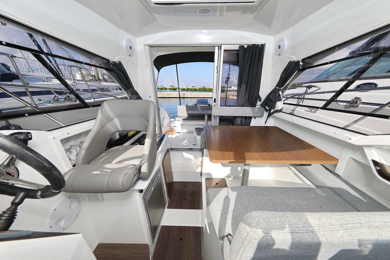 Beneteau Antares 8 | Beleca