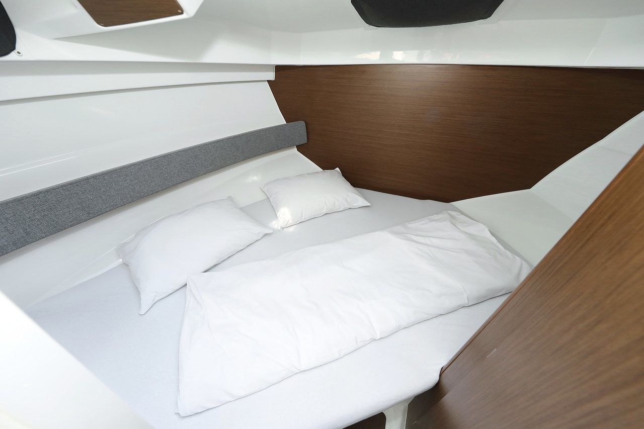 Beneteau Antares 8 | Beleca