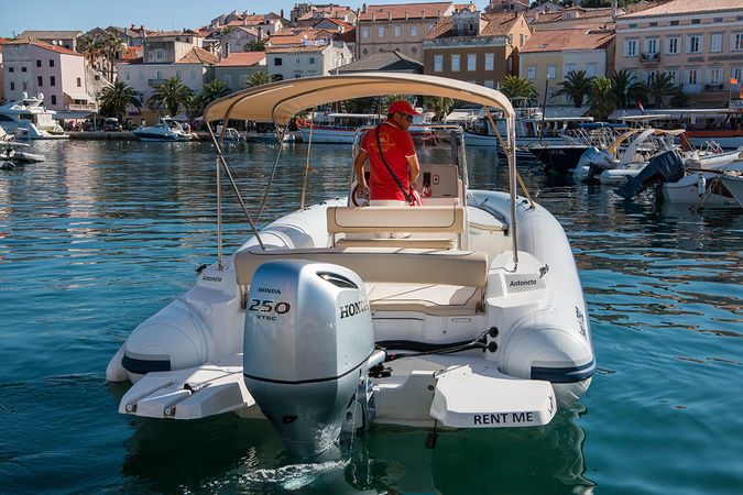 Marlin 790 | Antoneta