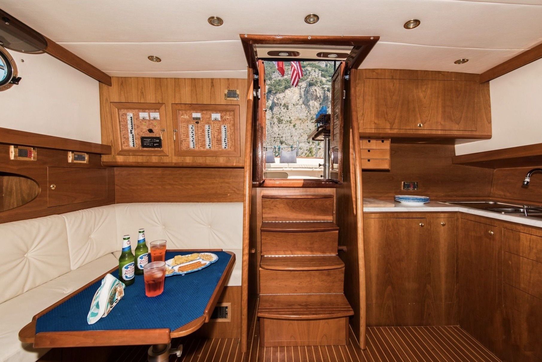 Tecnonautica Jeranto 11 | Sea Living