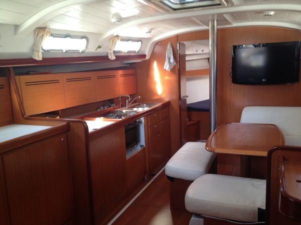 Beneteau Cyclades 43.3 | Blue Note