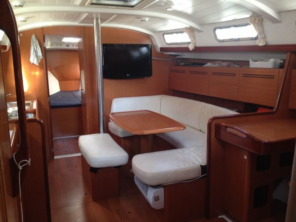 Beneteau Cyclades 43.3 | Blue Note