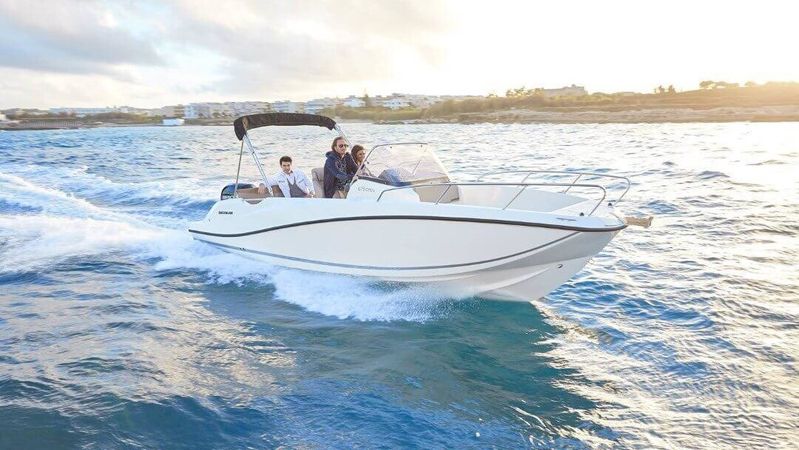 Quicksilver 675 | Open