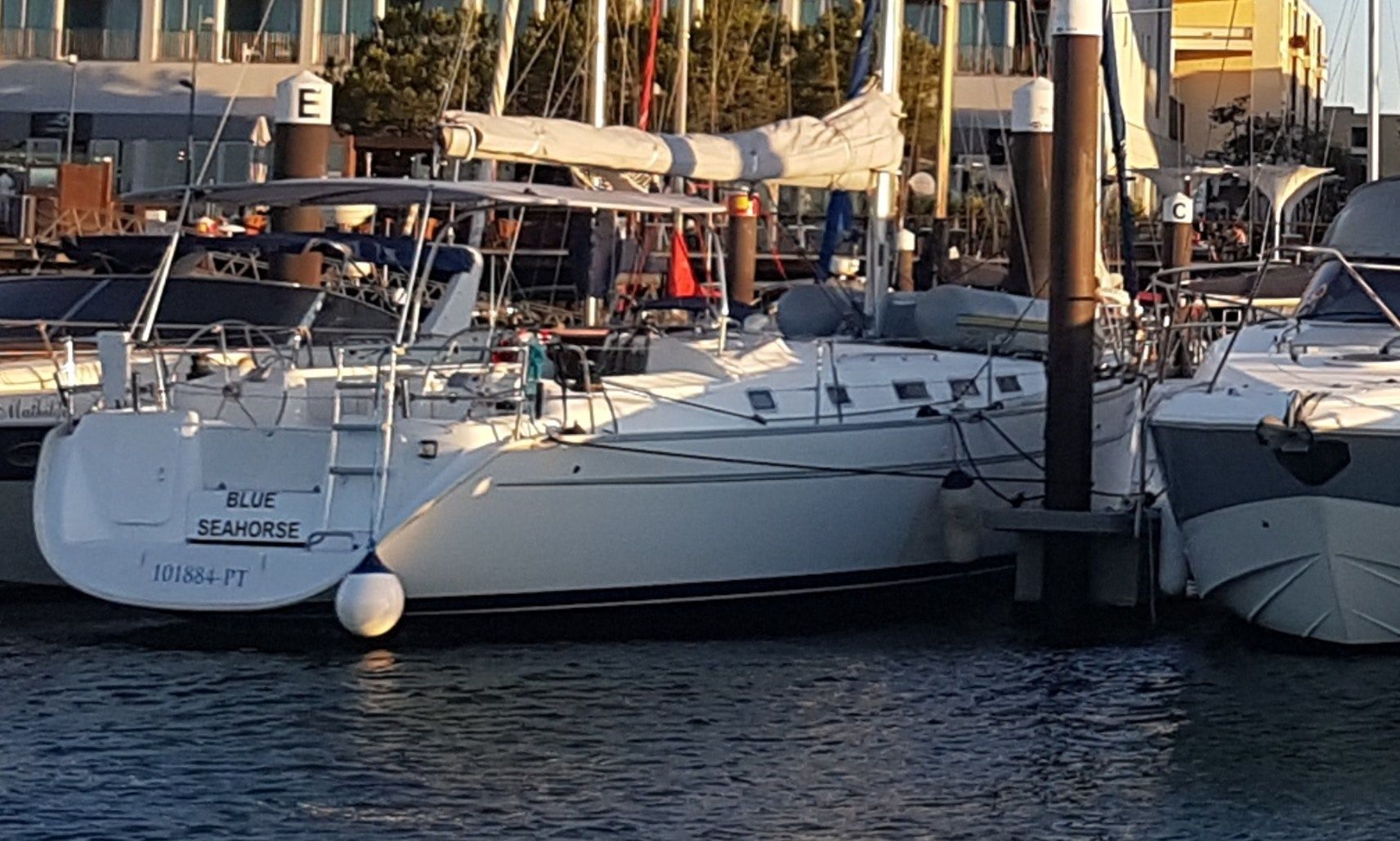 Beneteau Oceanis 43 | Blue Seahorse