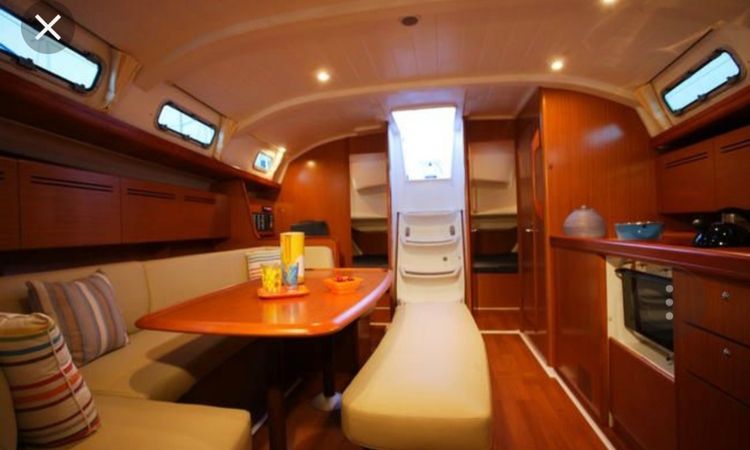 Beneteau Oceanis 43 | Blue Seahorse