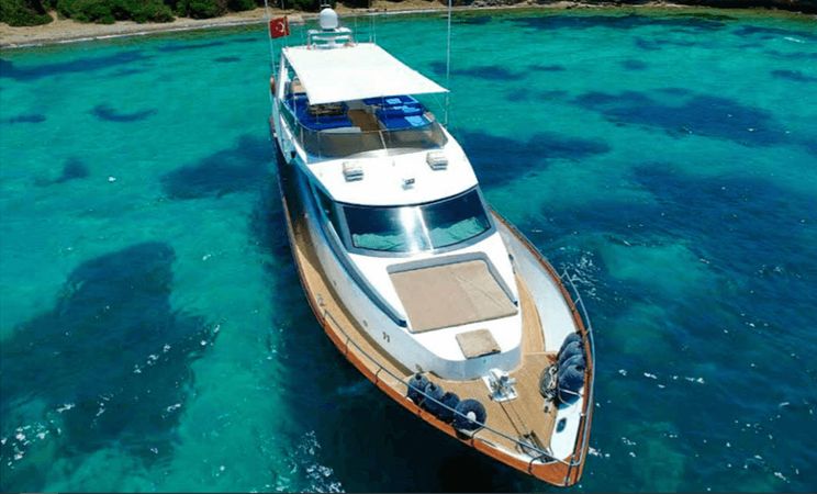 Motor Yacht 88 | Mystery